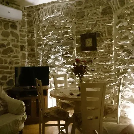 Korca Backpackers Hostel Appartement