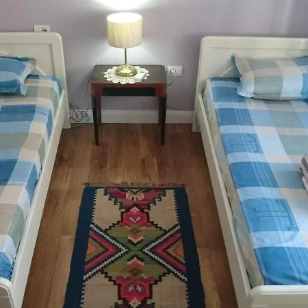 Apartment Korca Backpackers Hostel Korce